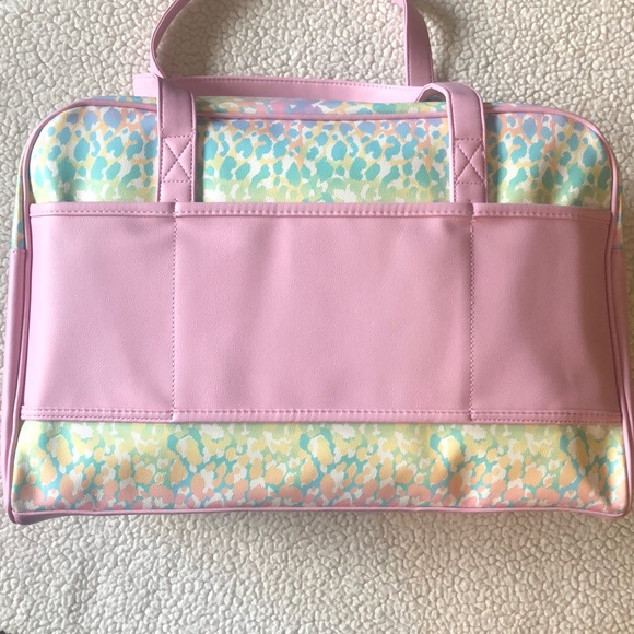 BETSEY JOHNSON OMBRÉ CRUIZIN WEEKEND BAG - Picture 3 of 13